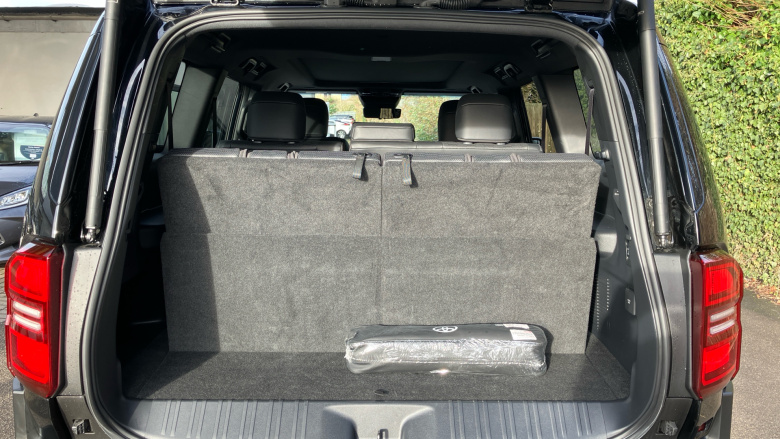 Toyota Land Cruiser 2.8 D-4D 204 Invincible 5dr Auto [7 Seat] Diesel Station Wagon